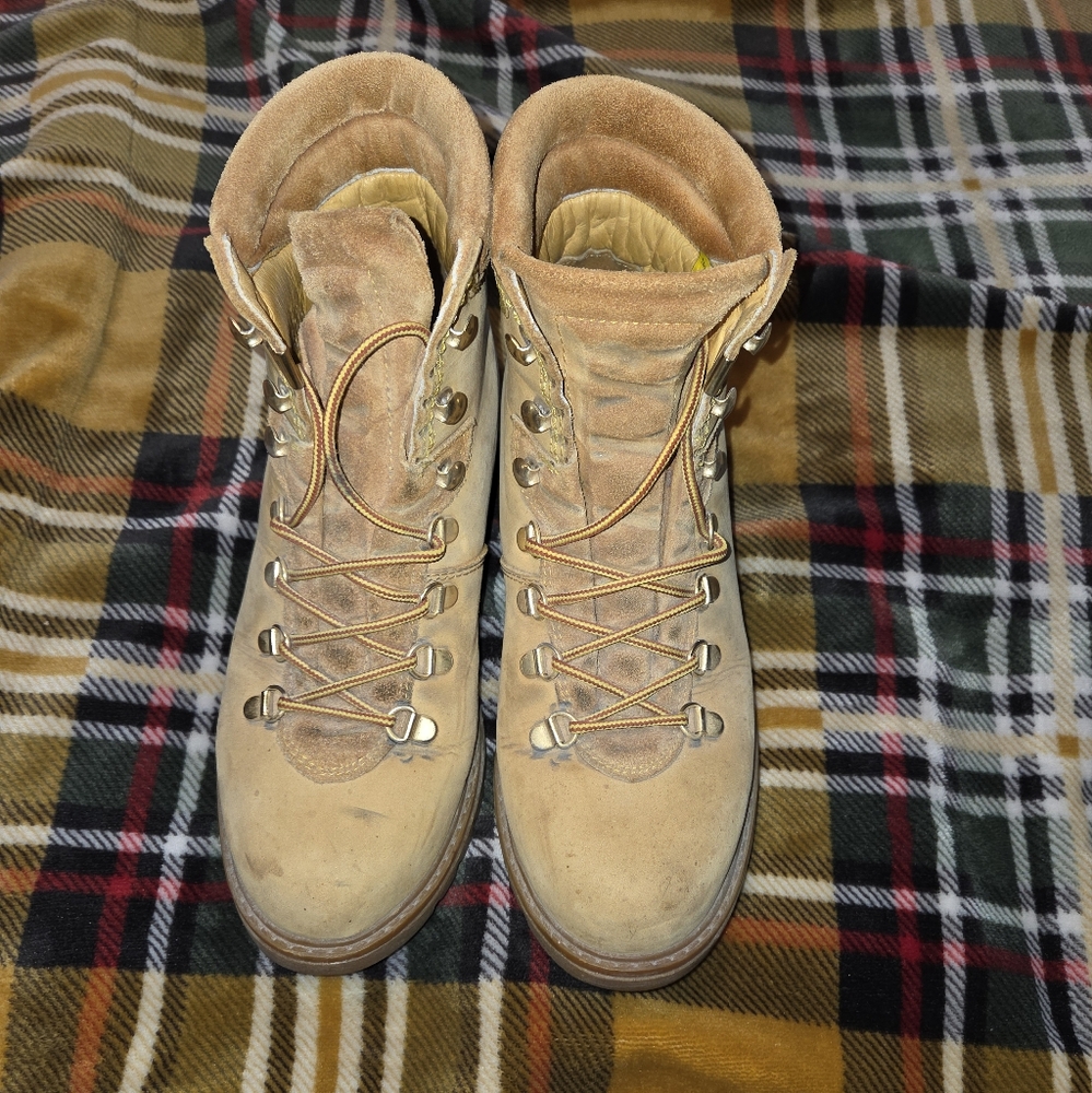 Havana Joe Tan Suede Ankle Boots